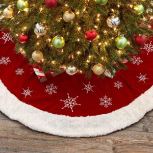 Winter Wonderland Snowflake Tree Skirt