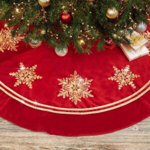 Glistening Snowflake Christmas Tree Skirt